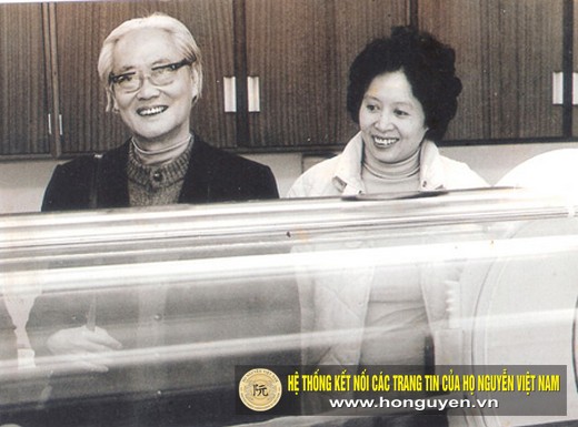 GS Tôn Thất Tùng, dạy con, Tôn Nữ Ngọc Trân, Tôn Nữ Hồng Tâm, Tôn Thất Bách