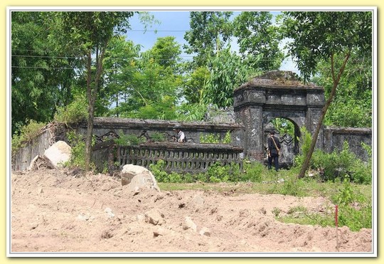 vua Tự Đức, vợ vua Tự Đức, Huế, lăng mộ